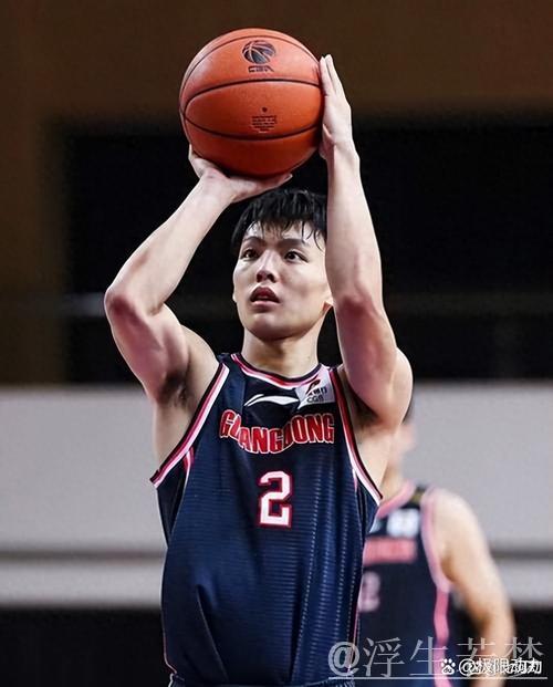 徐杰压哨绝杀闪耀CBA常规赛精彩瞬间 徐杰压哨绝杀闪耀CBA常规赛精彩瞬间