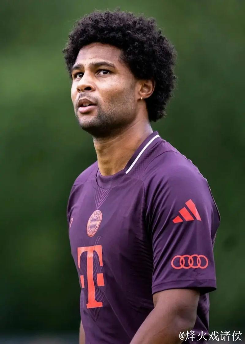 德甲-莱万首开纪录 格纳布里补时建功 拜仁3-1取胜